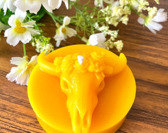 Pure beeswax cow skull head candle - bull skull - Halloween candles - skull spell candles