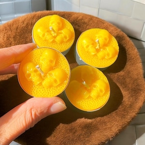 pack of 4 pure beeswax tea lights - skull head candles - beeswax tealights  - handmade skull candles - Halloween candles