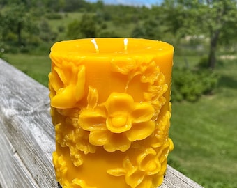100% reines Bienenwachs große florale Stumpenkerze 9,5 cm