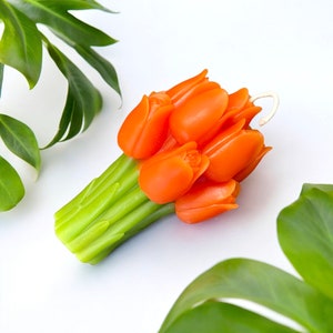 Small pure beeswax rose flower bouquet candle - tulip bouquet - wedding favors - gift for her - Mother’s Day gift
