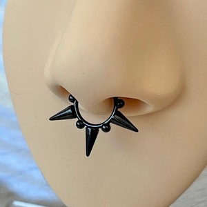 Spike Septum Ring, Septum Jewelry, 8mm 10mm Gold Black or Silver Septum Ring, Septum Clicker, Septum Piercing, Cute Unique Septum Ring