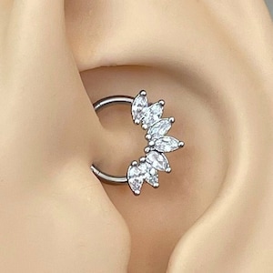 Plata Sunburst Daith Joyería 16G / Lindo Daith Pendiente Clicker / Daith Perforación / Linda Joyería Daith Única Dainty Oro Daith Pendientes
