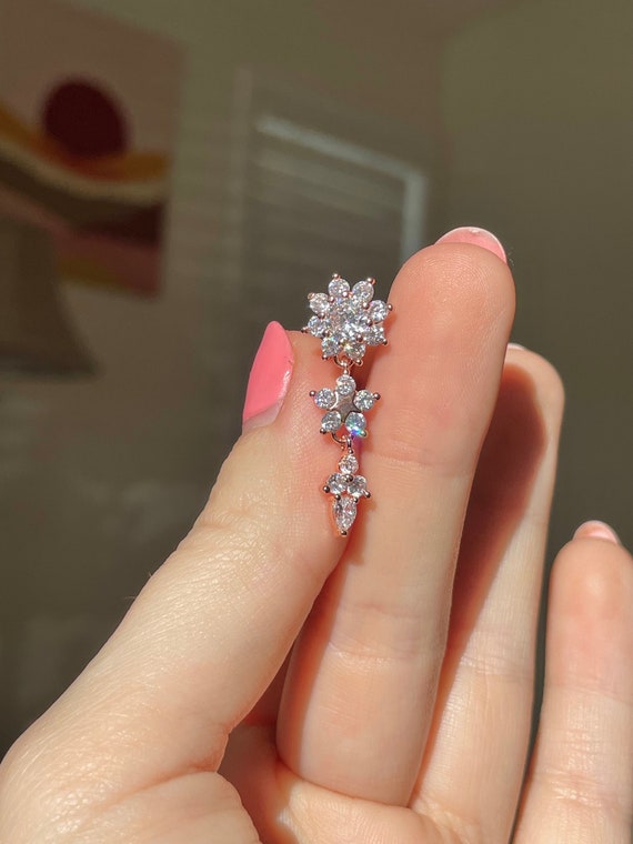 Top Side Down CZ Flower Reverse Surgical Steel Belly Button Navel Ring Top Side Down CZ Flower Reverse Surgical Steel Belly Button Navel Ring