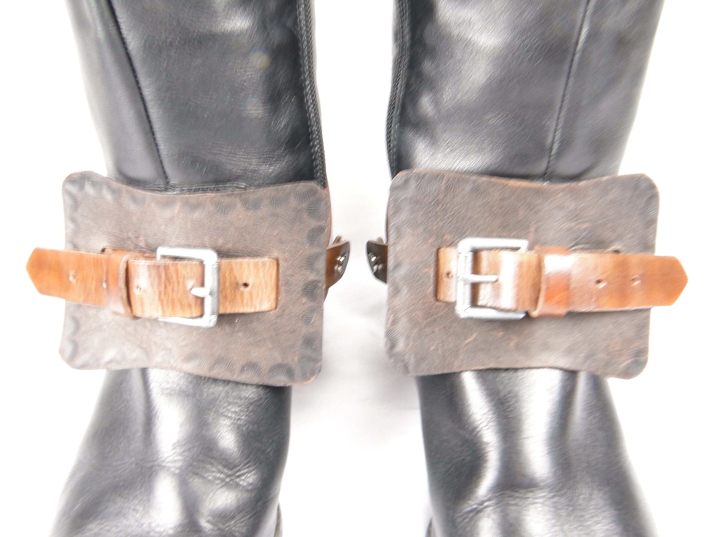 nike boots with straps