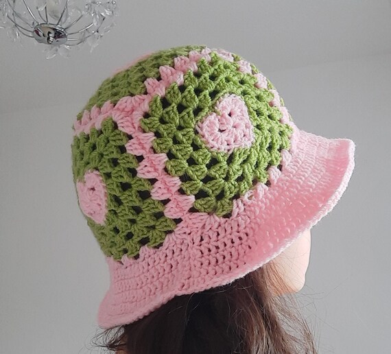 Granny Square Bucket Hat Heart Bucket 