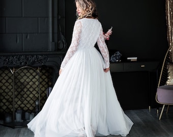 Lace maxi wedding dress with long sleeve / Modest white  maxi wedding dress with huge tulle skirt / Long sleeves wedding dress