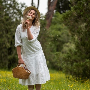 White cotton dress with lace and long sleeve / Cottagecore dress / Laura Ashley inspired dress / Bohemian midi white dress / Summer dress