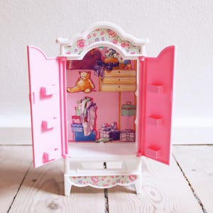 1996 Barbie Vintage Wardrobe. 1990s Vintage Barbie Bedroom Furniture