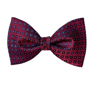 Ornate Red and Blue Bow Tie