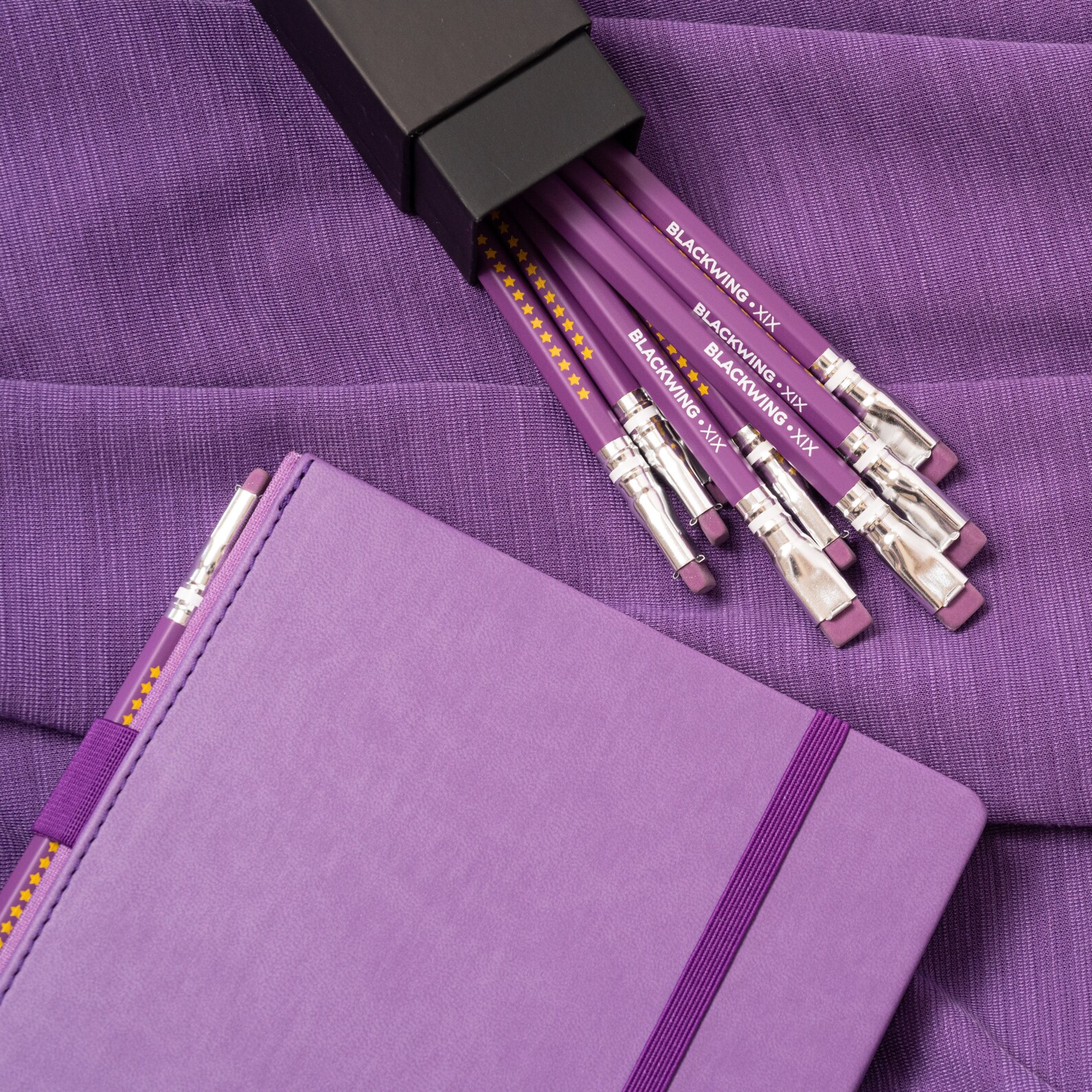 blackwing crayon