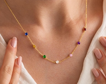 Collar personalizado con piedra de nacimiento de la familia de la abuela