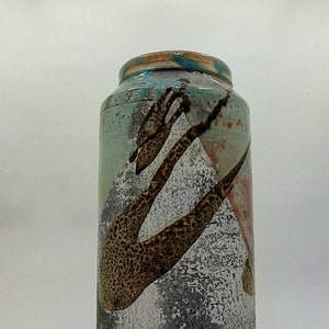 Vase (for ikebana), raku firing
