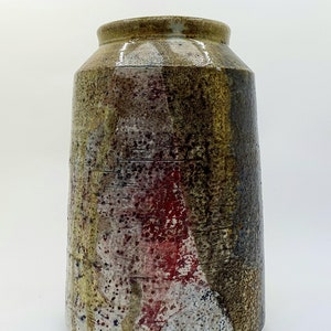 Vase (for ikebana), raku firing