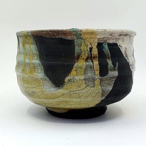 Teabowl chawan, potter&#39;s wheel, raku firing