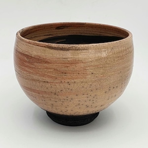 Teabowl chawan, potter&#39;s wheel, raku firing