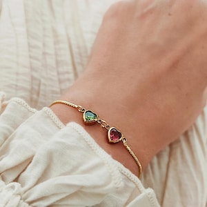 Benutzerdefinierte Herz Birthstone Armband, 2 Birthstones Armband, Mutter und Tochter Armband, Jubiläumsgeschenk, Mütter Geschenk, mehrere Birthstones