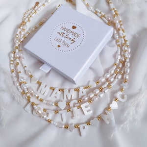 Perlmutt Personalisierte Namen Halsketten, Süßwasser Perle Individuelle Perlen Choker, personalisierte Geschenke, Muschel Buchstaben Halskette