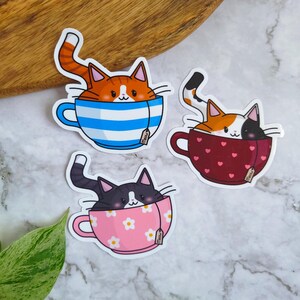 Autocollant en vinyle brillant Kit-tea Cat 3 x 3 po (3 couleurs)