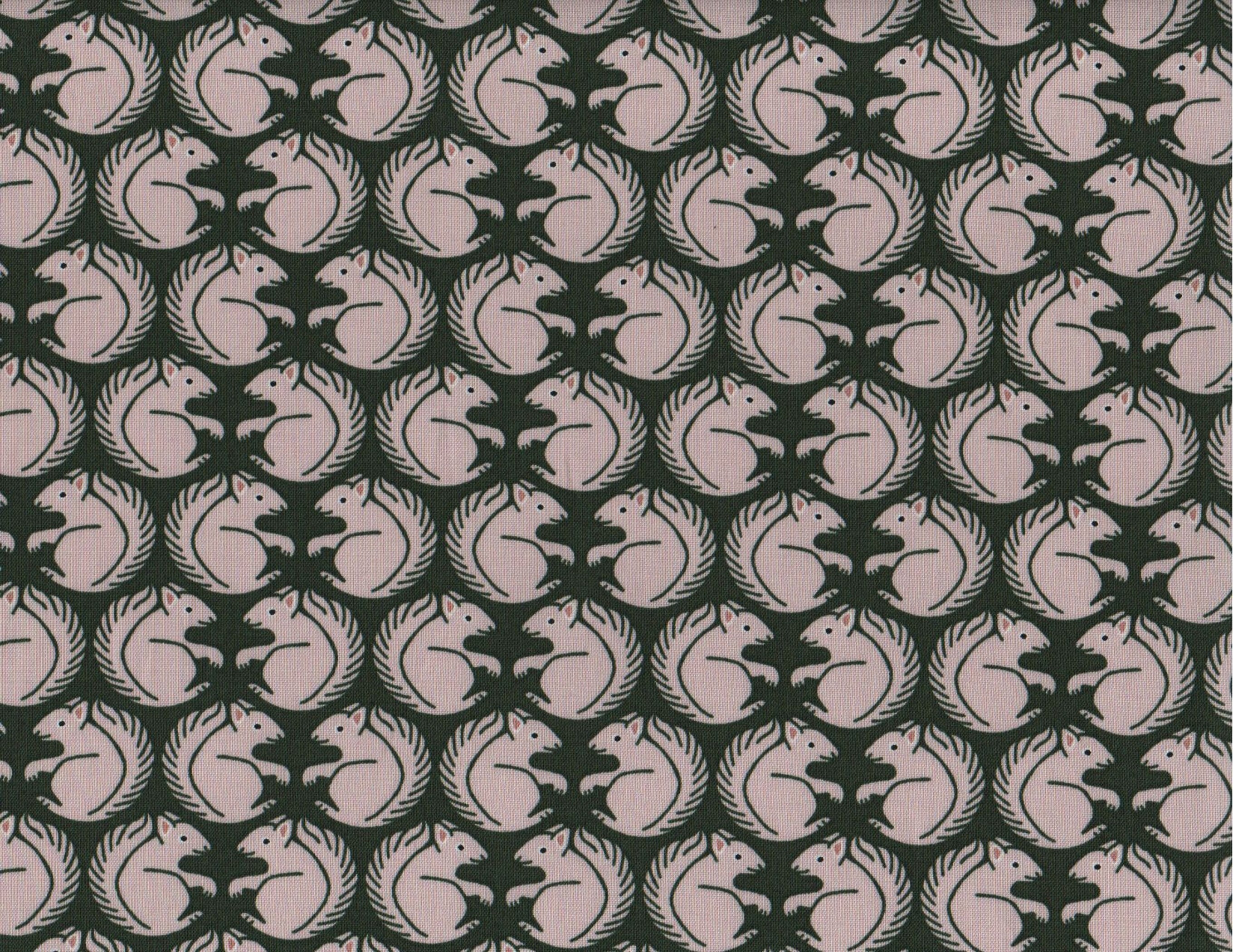 Hunter Green Squirrel Cotton Quilting Fabric Fat Quarter FQ From Loes Van  Oosten's on A Fall Day - Etsy, image size:2719x2100