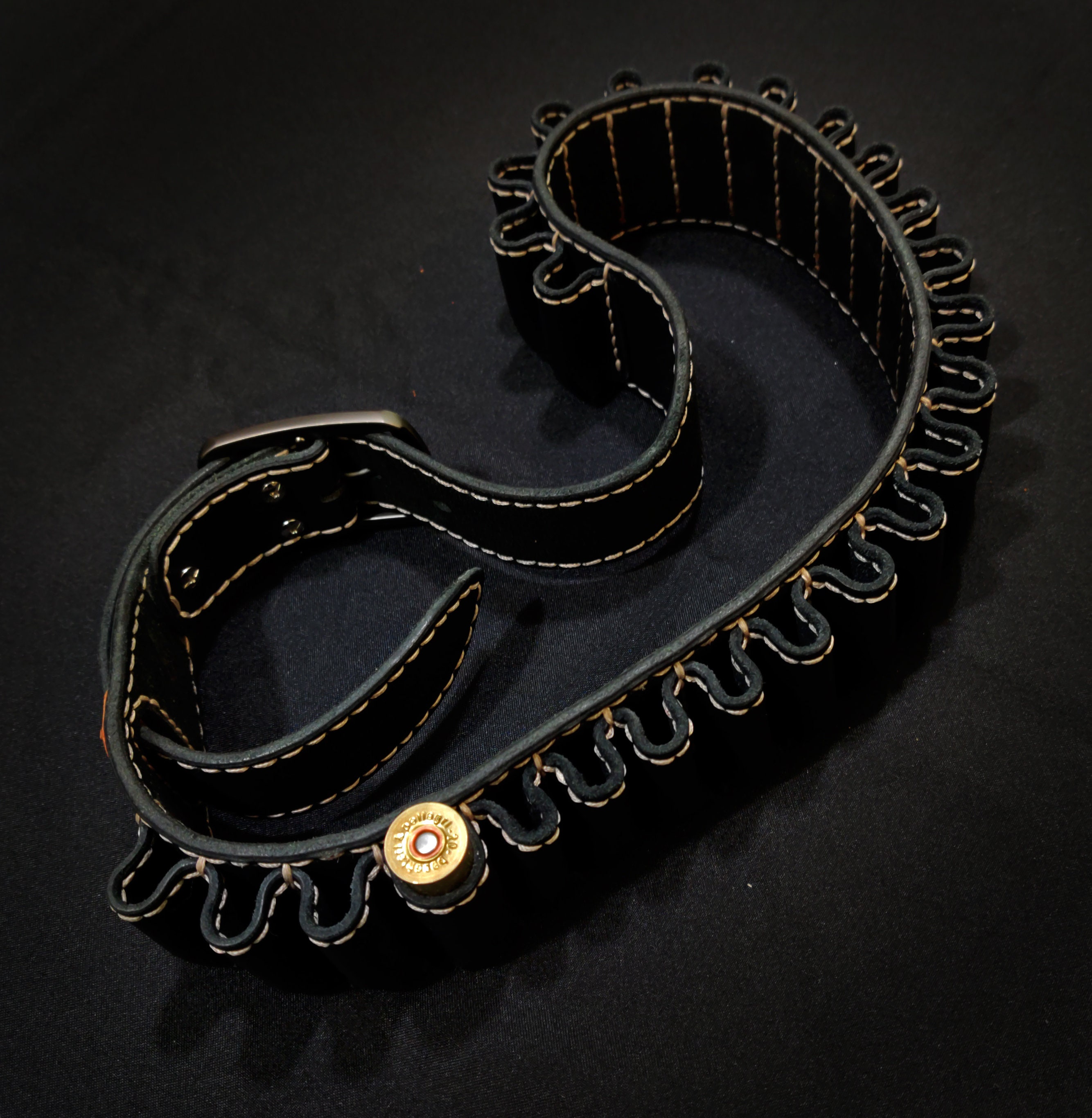 thumbnail image 2 of 29 ROUNDS MILITARY Hunting Shotgun Shell Ammo Bandolier Holder Belt For... 2 of 10