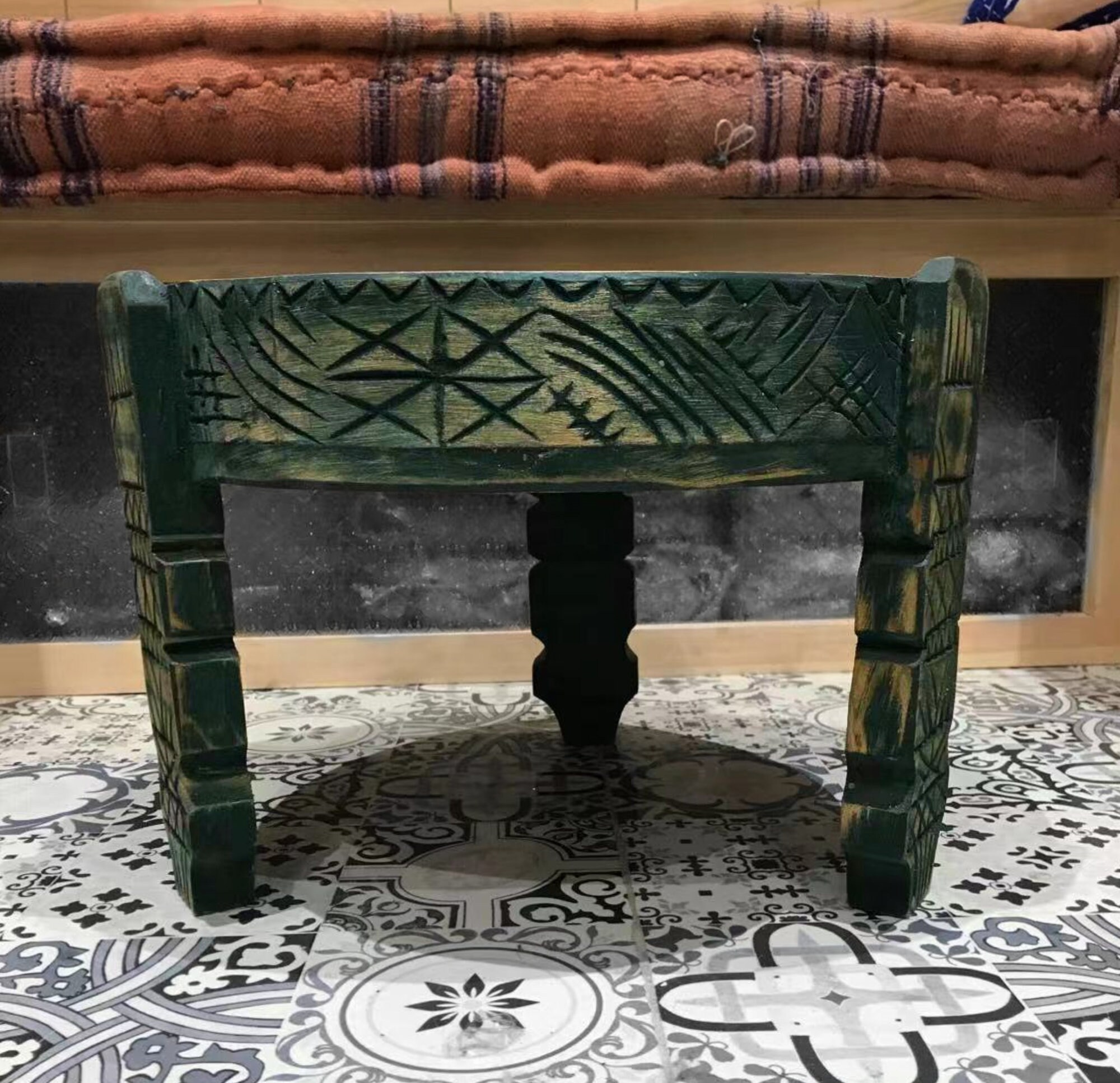 Vintage Style Coffee Table/ Carved Coffee Table Round Wooden Etsy UK