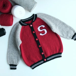 Chaqueta bomber de punto personalizada para niños, suéter con letras tejido a mano para niños, cárdigan de punto con letras, suéter de lana con monograma para niños pequeños