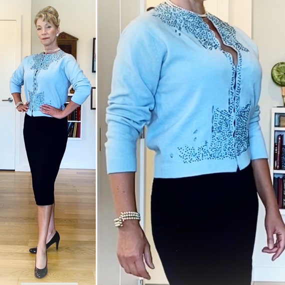 Vintage 50s Cardigan / pale blue / hand beaded / b