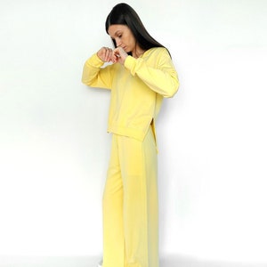 Women Two-thread SET: High Waist Palazzo Pants Featuring Pockets and Sweatshirt Cutting In Side Seams With Elongated Back image 1