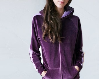 Modern Velour Tracksuit for Women: Zippered Hoodie, Pants with Pockets & Cuffs. All-Day Set