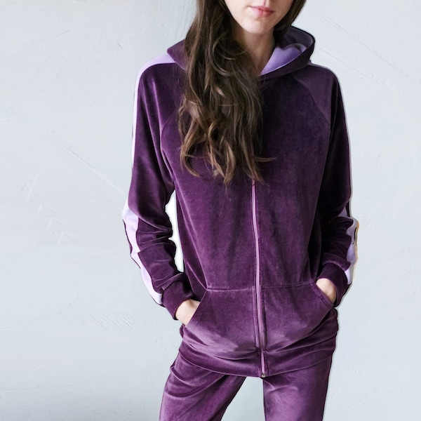 Modern Velour Tracksuit for Women: Zippered Hoodie, Pants with Pockets & Cuffs. All-Day Set