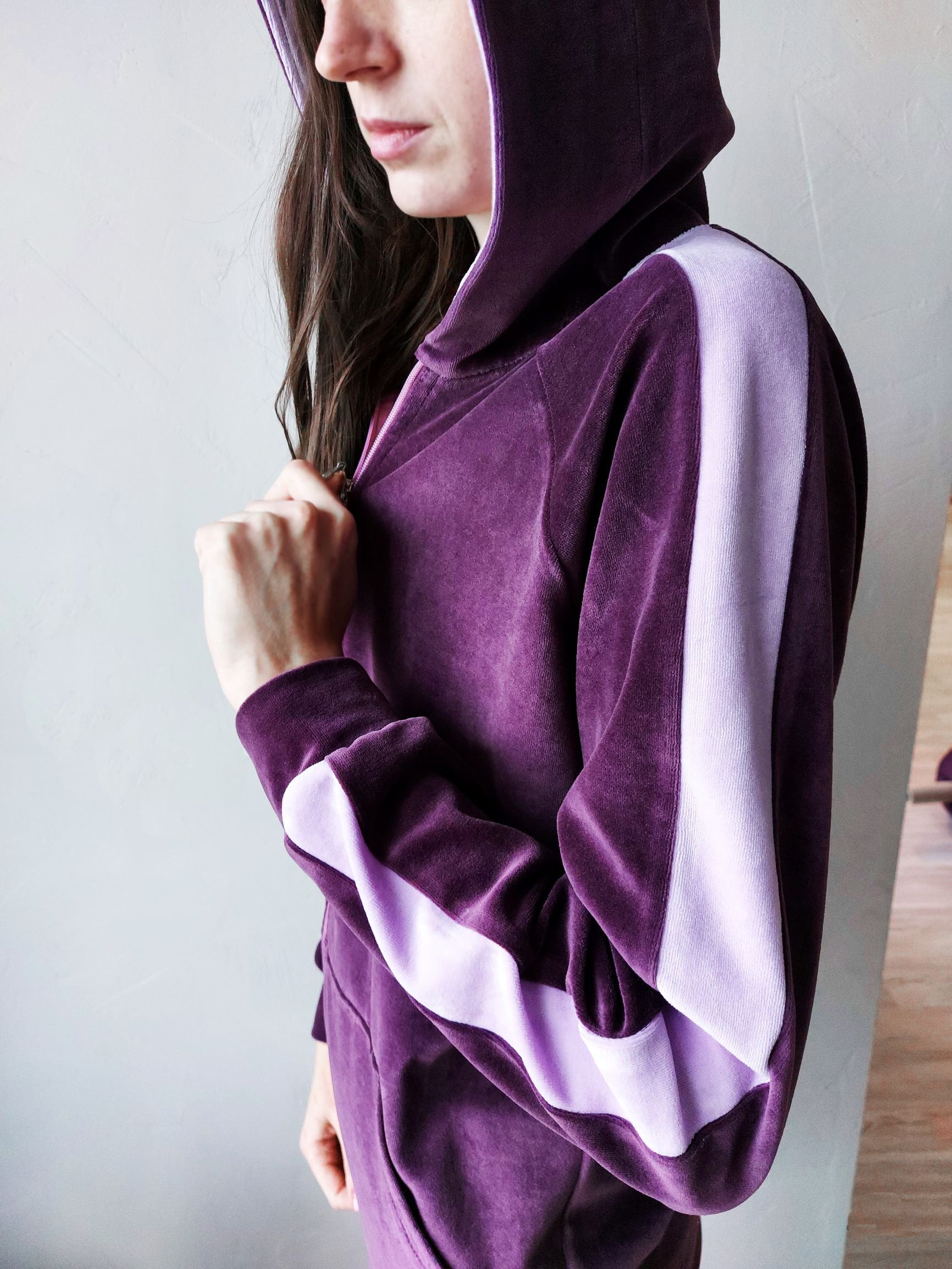 【SATIIIZ】Peven Veloa Track Zip-Up Modern Velour Tracksuit for Women: Zippered Hoodie, Pants