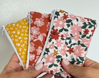 Handmade Floral Quilted Zipper Pouch: Small Coin Purse Wallet