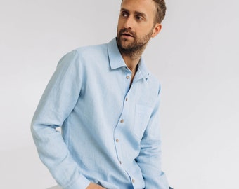 Camicia di lino blu: classica camicia da uomo con bottoni