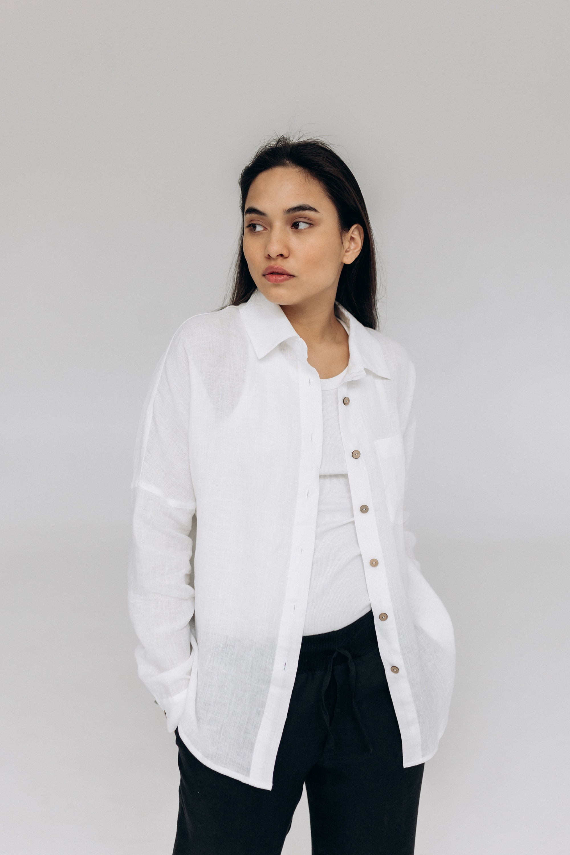 売れ筋商品|||アンクライン カットソー トップス レディース Women's Linen Blend Drop-Shoulder Button-Back Blouse Bright White Anne Klein Women's Linen Blend Drop-Shoulder Button-Back