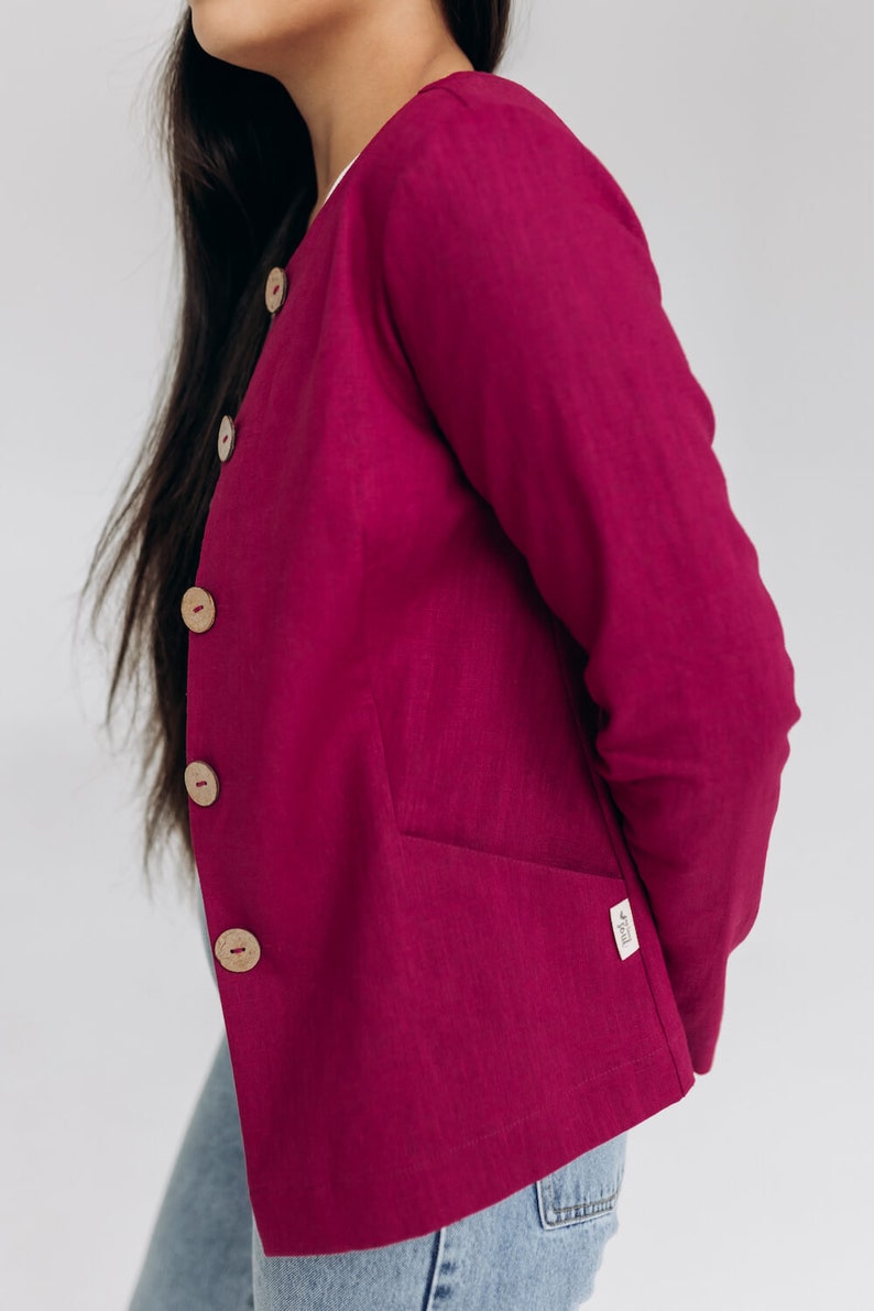 Cosy heavy linen jacket with buttons and pockets is ideal choice for office woman look. Handmade linen blazer is designed in regular fit. Women's linen top is fair made in small family studio. There are two colours pink, natural linen