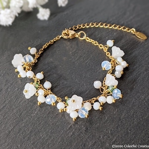 Baby's Breath Glass Bead Bracelet: Stainless Steel Chain Includes Gift Box