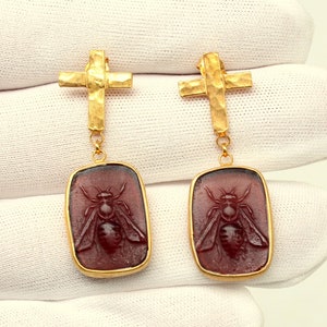 Intaglio Bee and Cross Silver Earring