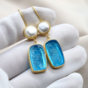 Goddess Aphrodite Intaglio Glass and Pearl Silver Earrings \\ Greek Mythology Carving Style Handmade Jewelry