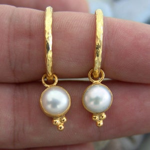 Freshwater Pearl Earrings  925K Sterling Silver  Elegant Earrings Authentic Silver  Roman Art  Stud Pearl Earrings Pearl silver Stud Earring
