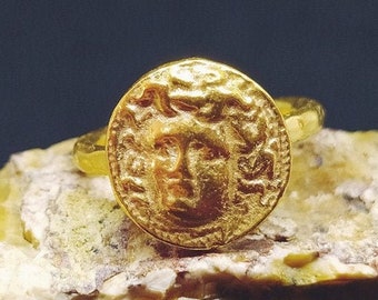 Anillo de sello Medusa Moneda romana Anillo de plata de ley 24k Oro sobre anillo de moneda Anillo vermeil de oro Anillo de moneda griega antigua Anillo de sello
