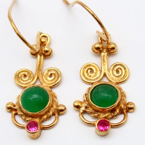 Jade Silber Ohrringe Silber Sterling Ohrringe 24 k Gold über grünen Stein Ohrringe Birthstone zierliches Geschenk