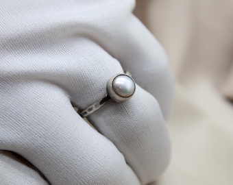 Oxized Freshwater Pearl Silver Minimalist Ring: The Ideal Handmade Christmas Gift