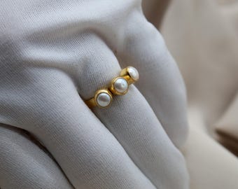 Handmade Sterling Silver Freshwater Pearl Ring: Multistone Design