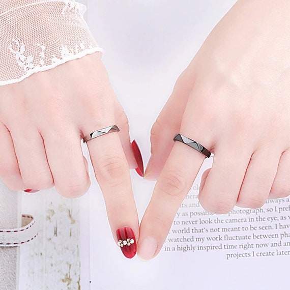 Can An Unmarried Couple Wear Matching Rings?