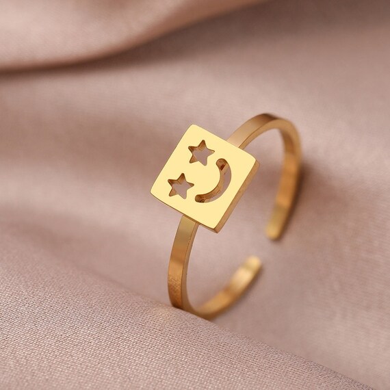 Lovely rings deals