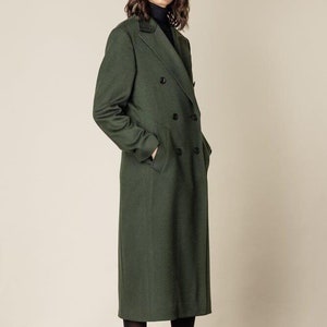 Handcrafted 6-Breasted Long Wool Coat for Women – Elegant and Warm Winter Outerwear in Premium Wool Fabric Coat