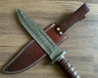 Handgjord bowie-kniv i damaskusstål – premium jaktblad, läderslida