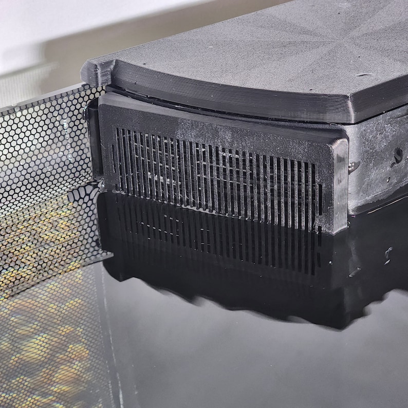 Fluval Flex 32.5 Overflow Covers Shrimp, Solid, Slotted, Deep Substrate image 5