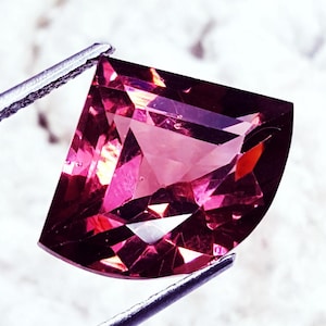Natural Rhodolite Garnet 8 to 10 Ct Loose Gemstone Fancy Shape Single Certificate with free shipping