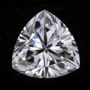 Pietra preziosa sciolta Moissanite da 6 mm a forma di trilione, colore bianco D VVS1 con certificato GRA
